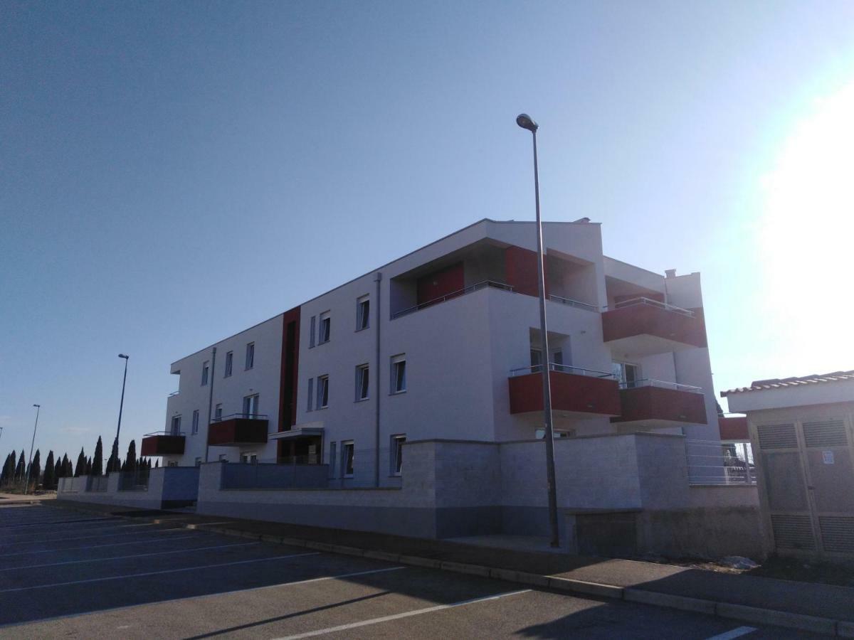 Holly Apartman Umag Eksteriør billede